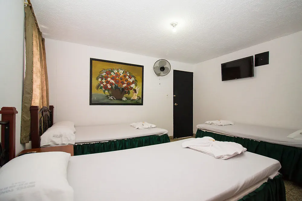 Hotel Tone Cali